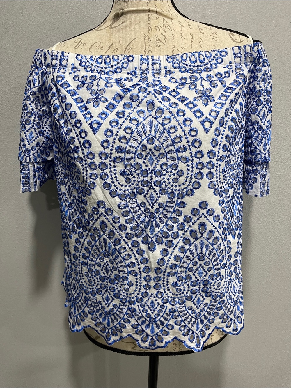 Lilly Pulitzer Blue & White Off-Shoulder Embroidered Women’s Top